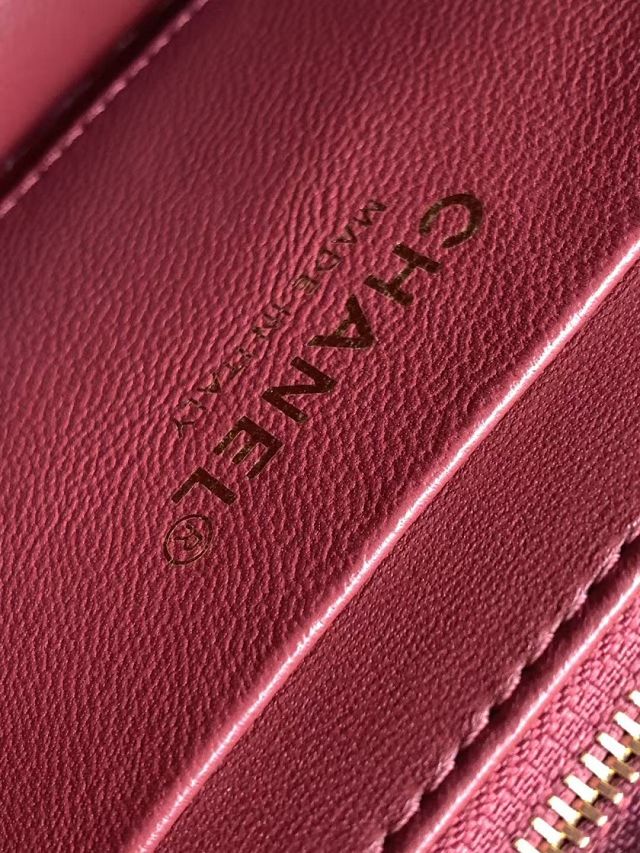 CC grained calfskin wallet on chain AP6554 pink