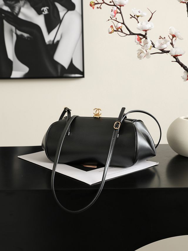 CC crocodile calfskin clutch with strap AP5360 black