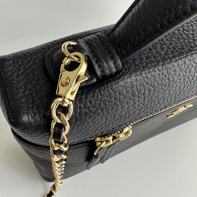 CC grained calfskin large vanity with chain AP5347 black