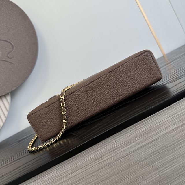 CC grained calfskin large vanity with chain AP5347 light brown