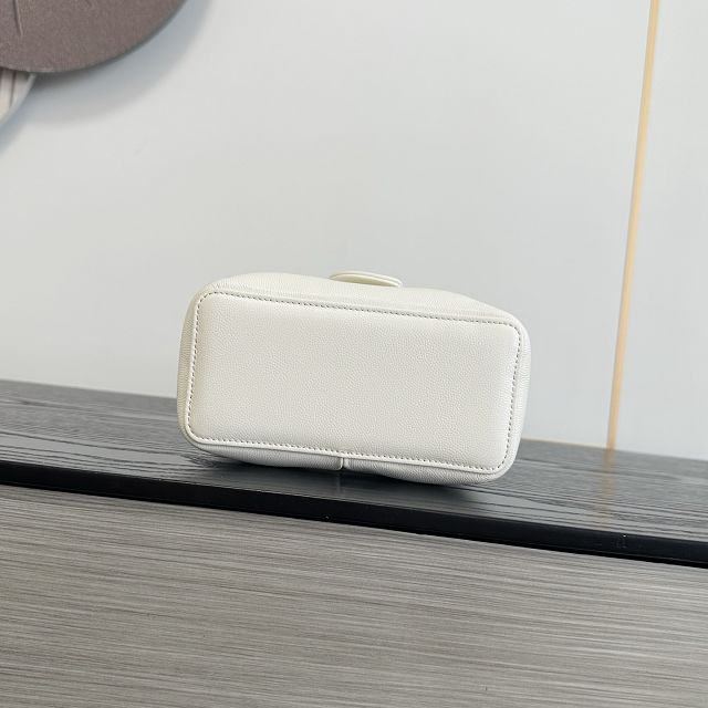 CC grained calfskin small vanity AP5067 white