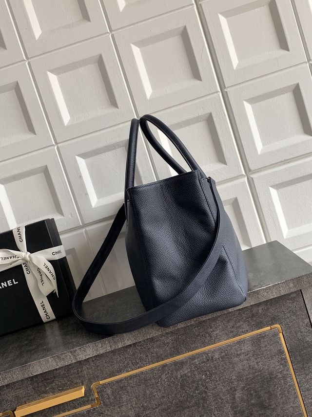 CC grained calfskin medium tote bag AS2157 dark blue