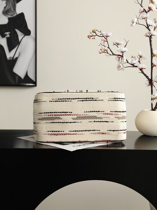 CC tweed small shopping bag AS6200 white