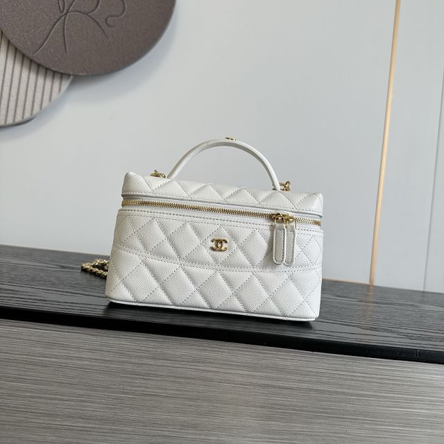 CC grained calfskin vanity with chain AP5475 white