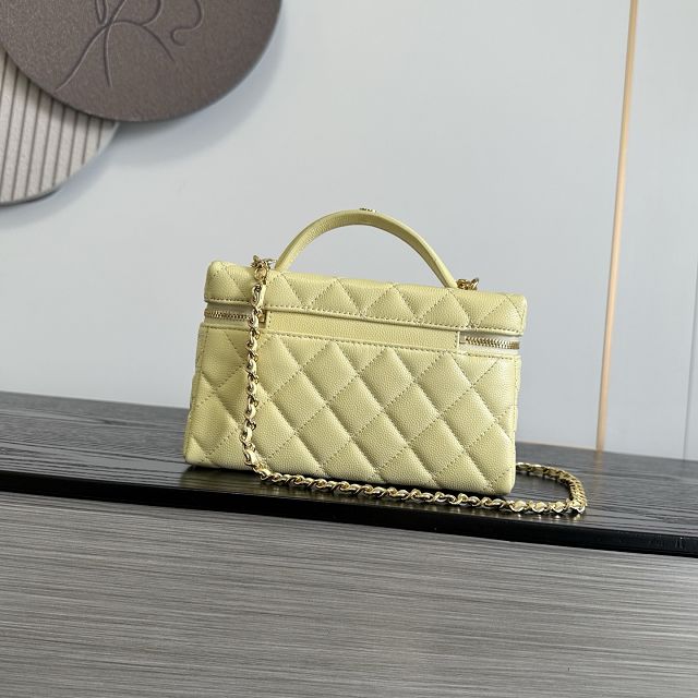 CC grained calfskin vanity with chain AP5475 yellow