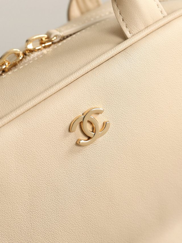 CC calfskin clutch with strap AP5528 beige
