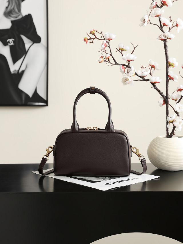 CC calfskin clutch with strap AP5528 dark brown