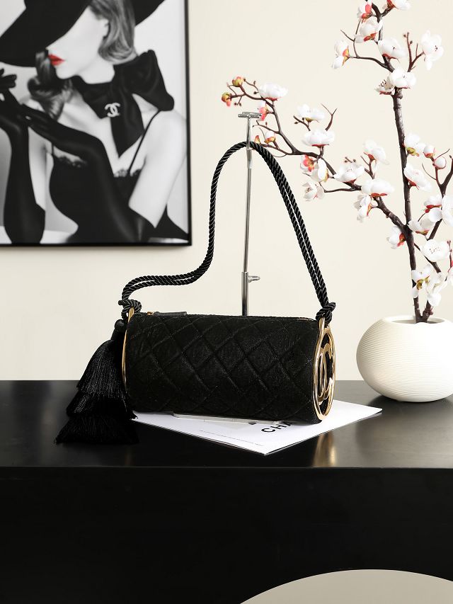 CC velvet clutch with strap AP5310 black