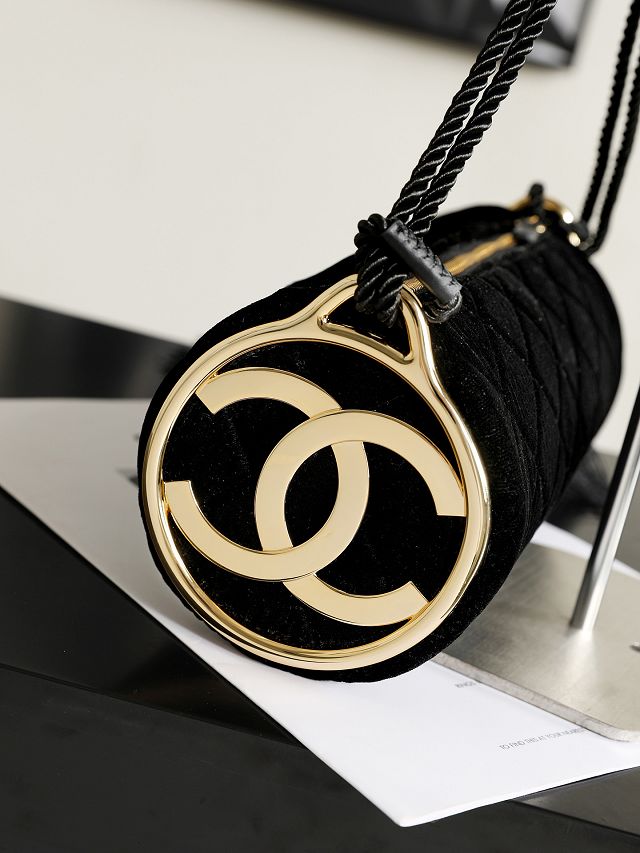 CC velvet clutch with strap AP5310 black