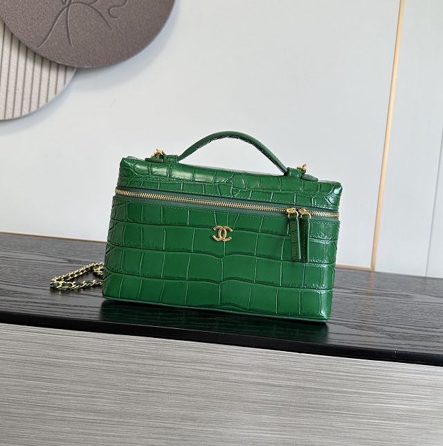 CC crocodile calfskin vanity with chain AP5195