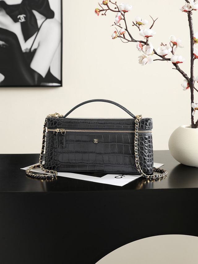 CC crocodile calfskin vanity with chain AP5438