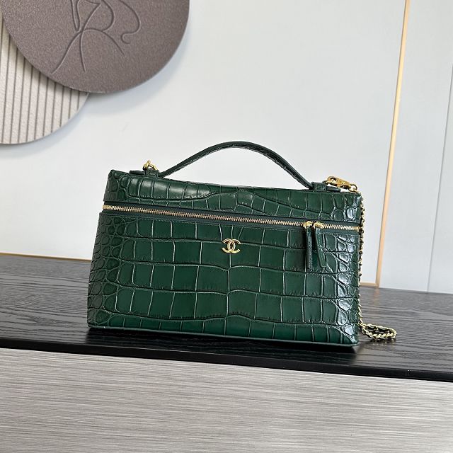 CC crocodile calfskin vanity with chain AP5438