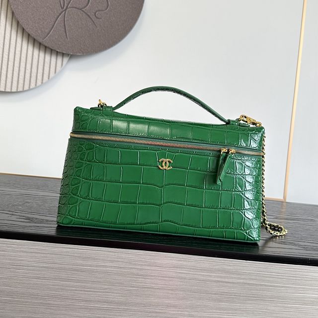CC crocodile calfskin vanity with chain AP5438