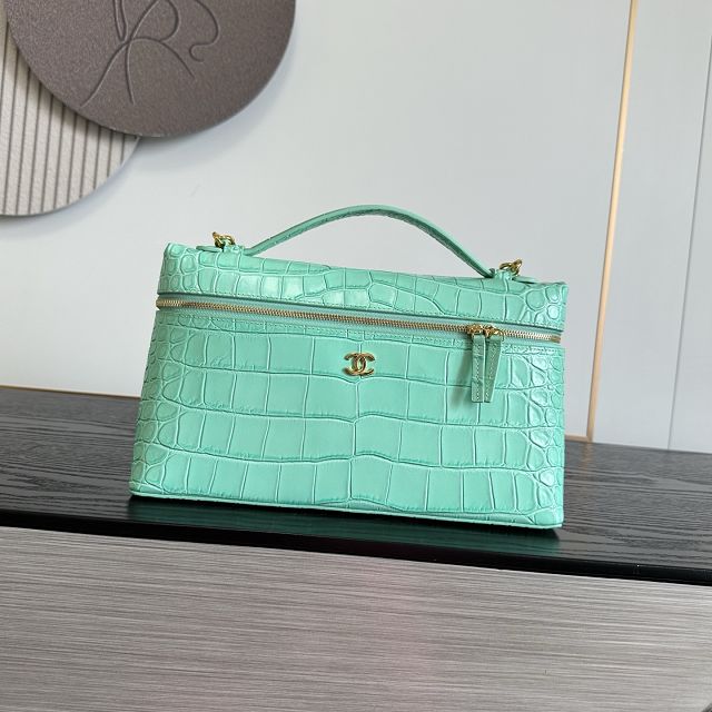 CC crocodile calfskin vanity with chain AP5438