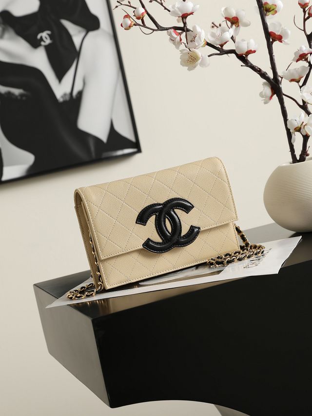 CC grained calfskin wallet on chain AP5455 beige