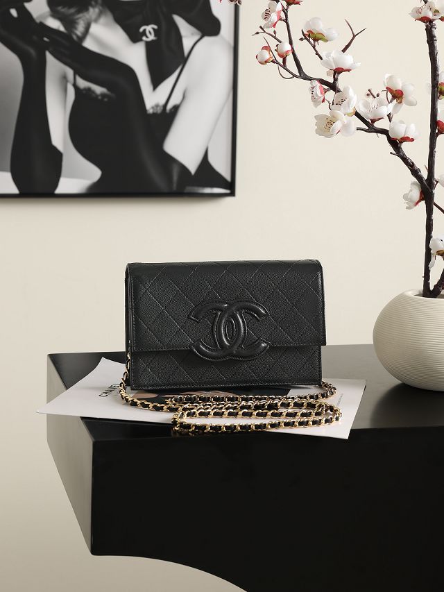 CC grained calfskin wallet on chain AP5455 black