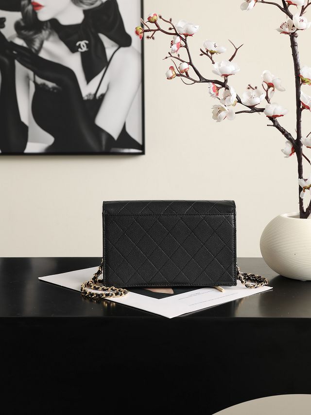 CC grained calfskin wallet on chain AP5455 black