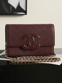 CC grained calfskin wallet on chain AP5455 bordeaux