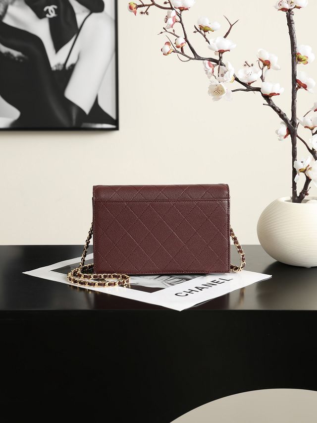 CC grained calfskin wallet on chain AP5455 bordeaux