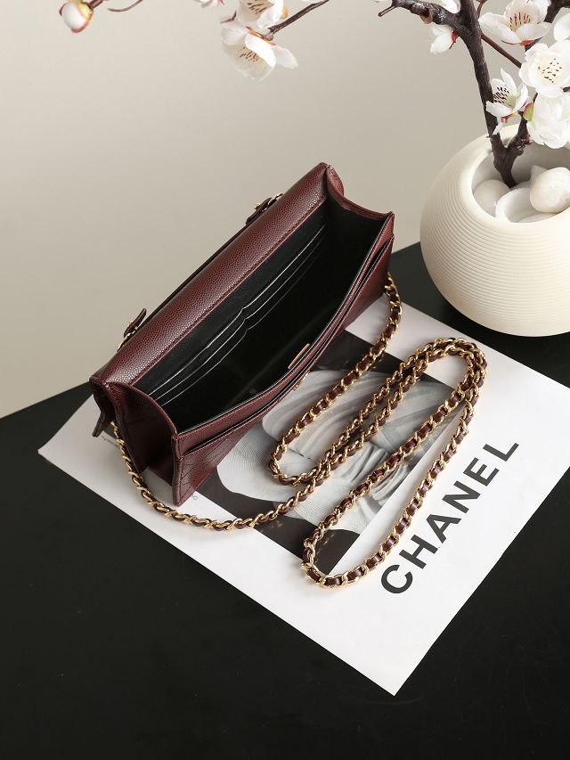 CC grained calfskin wallet on chain AP5455 bordeaux