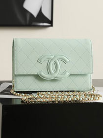 CC grained calfskin wallet on chain AP5455 green