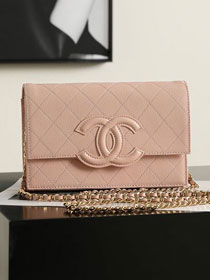 CC grained calfskin wallet on chain AP5455 pink