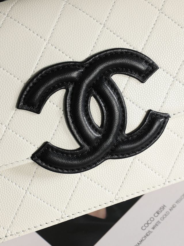 CC grained calfskin wallet on chain AP5455 white