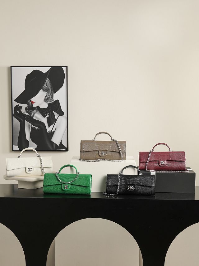 CC lizard calfskin clutch with chain AP5280 