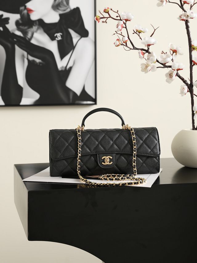 CC grained calfskin clutch with chain AP5280 black