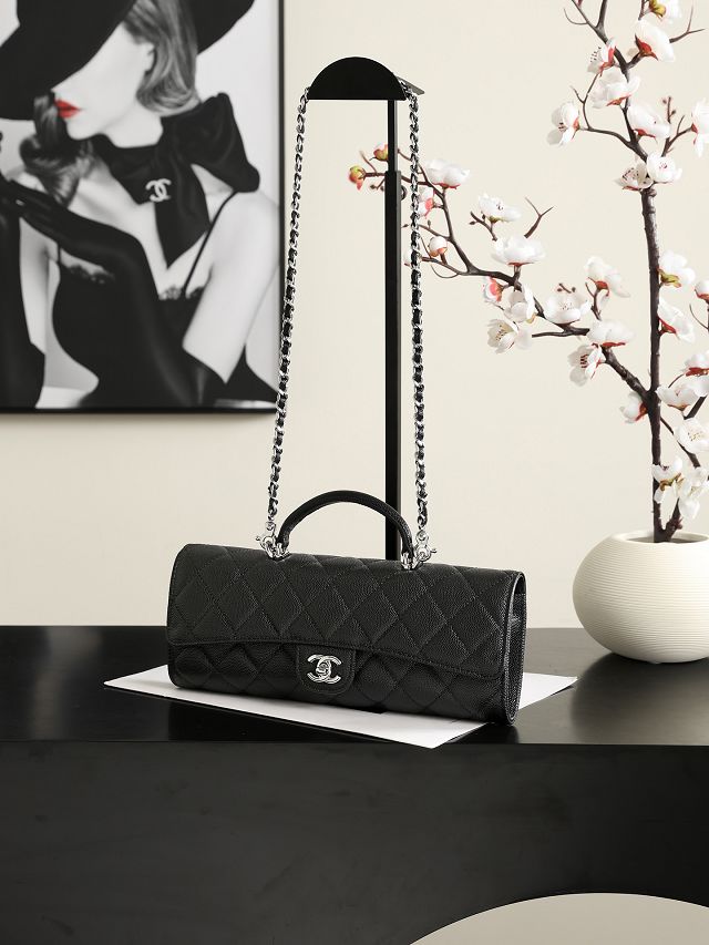 CC grained calfskin clutch with chain AP5280 black