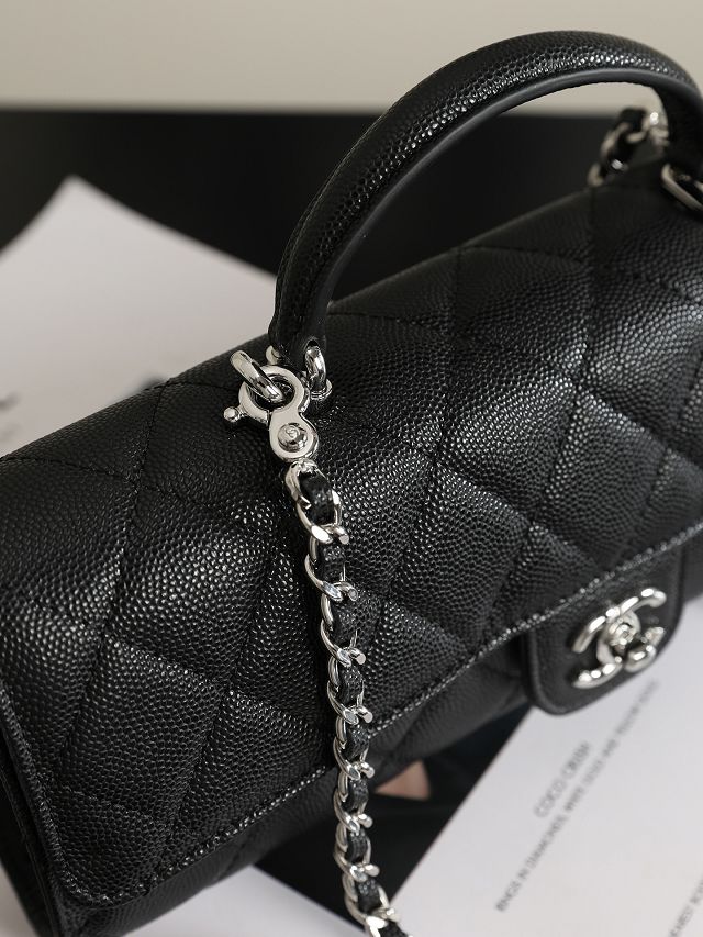 CC grained calfskin clutch with chain AP5280 black