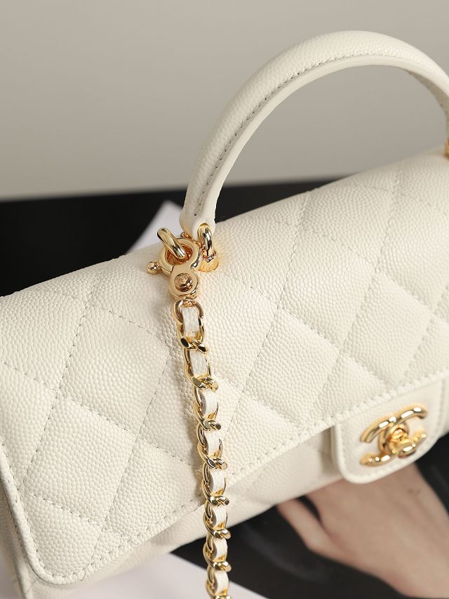CC grained calfskin clutch with chain AP5280 white