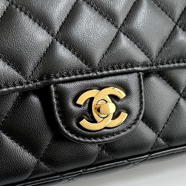 CC lambskin flap bag AS6577 black