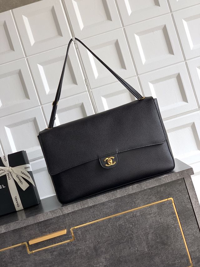 CC grained calfskin maxi flap bag AS6233 black