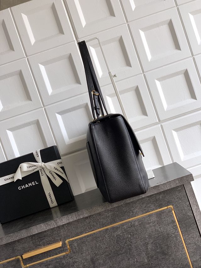 CC grained calfskin maxi flap bag AS6233 black
