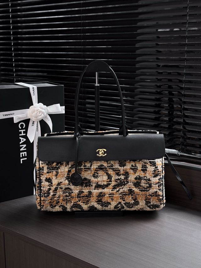 CC tweed medium shopping bag AS6428 black