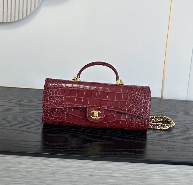 CC crocodile calfskin clutch with chain AP5280