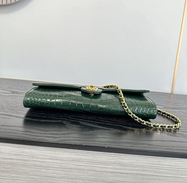 CC crocodile calfskin clutch with chain AP5280