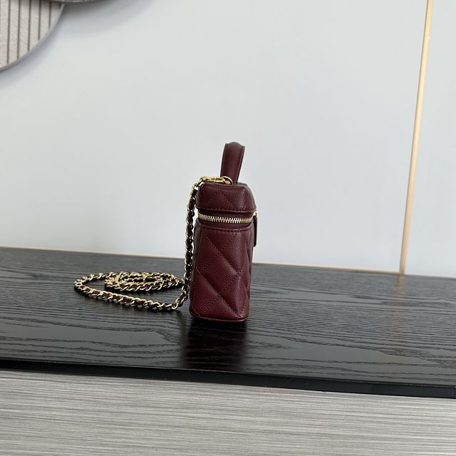 CC grained calfskin small vanity with chain AP5346 bordeaux