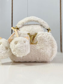 Louis vuitton original shearling capusnow bag M26324 white